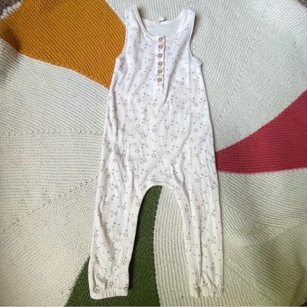Quincy Mae Star Print Romper/Jumper Size 2-3 Year